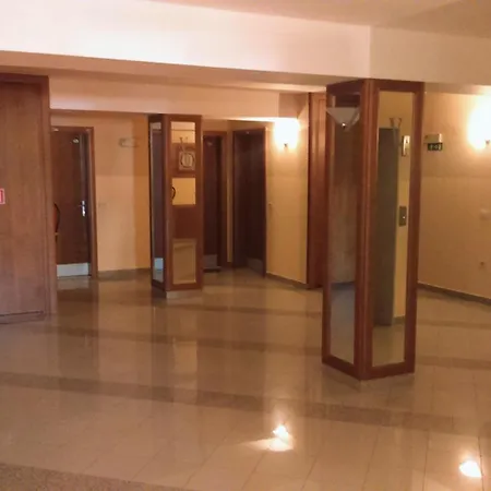Апартаменты Central Residence *